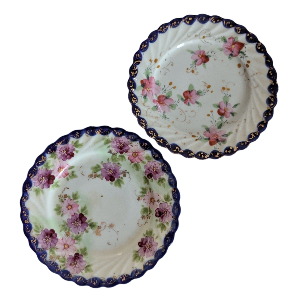 Set Of 2 Vintage Hand Painted Plates Unbranded